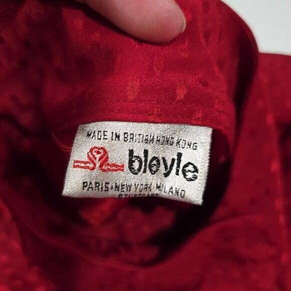 VTG Red Silky Blouse Sz10 Button up 70s 80s Valentines Romantic Glam Rock Asian - Picture 12 of 13